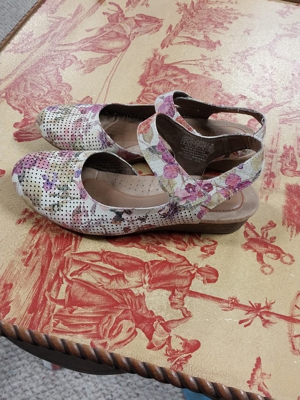 Rockport Cobb Hill Collection Judson Slingbacks Floral White/Pink
